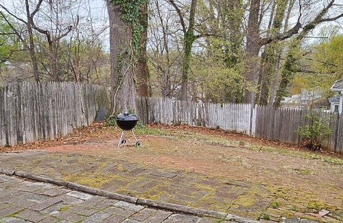 Hillcrest Heights House | Spacious 4-bedroom house in delightful Temple Hills with WiFi, AC.