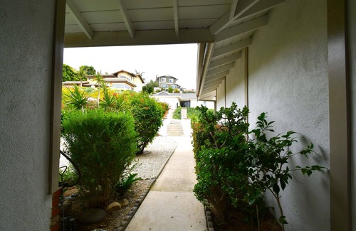Ventura House | Spacious 4 BR 2 Story houe
