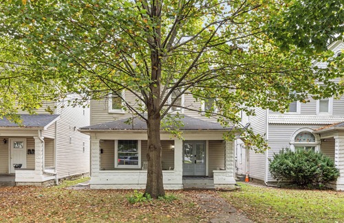 Wilder Park House | Spacious 4-BR Home | Prime Loc w/Private Backyard