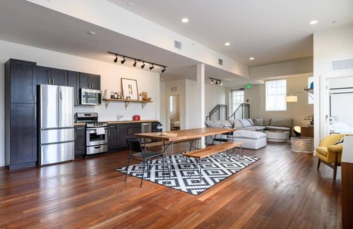 South Pointe Apartment | SPACIOUS 4bd2ba Best Neighborhood Walk to Beach