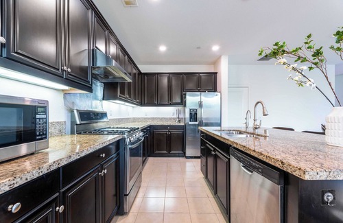 Valle Lindo House | Spacious 4BR Haven｜Office & Study｜Perfect for Families & Pets #41628