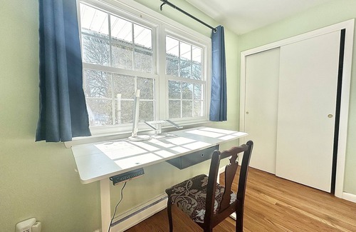 Park Forest Village House | Spacious 4BR House Close to Everywhere