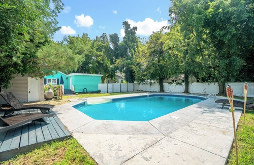 Norfolk House | Spacious 5-bedroom bungalow in charming Norfolk with AC, WiFi