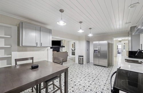 Deweyville House | Spacious 5-Bedroom Home in Orange