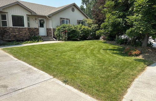 Idaho Falls House | Spacious 5-bedroom house with hot tub, WiFi, and 80 inch big screen TV