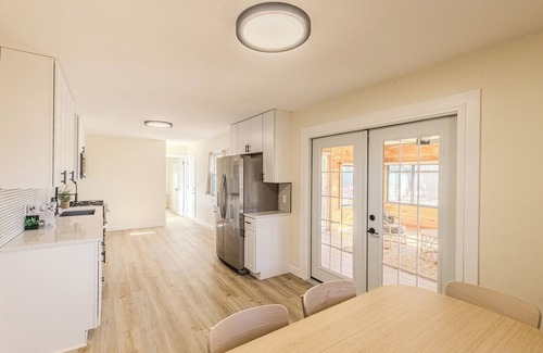 Columbia Heights House | Spacious 5-bedroom house with AC, WiFi in welcoming Minneapolis near Downtown