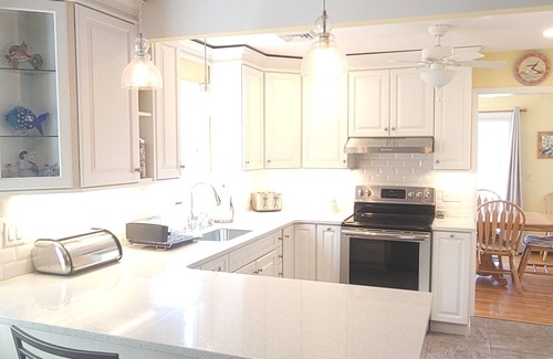 Southampton House | Spacious 5-bedroom house in Southampton. Location! Location! Location! Private