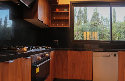 Ouled Moumen House | Spacious 5-bedroom villa with swimming pool and garden in lovely Marrakech