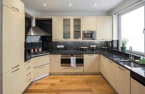 Bryanston and Dorset Square Villa | Spacious 5-bedroom villa in marylbone Witt AC,mayfair,self fridges