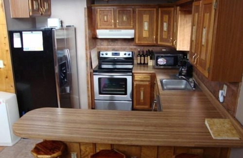 Lake Ariel Ski Chalet | Spacious 5 BR/3 BA Pocono Chalet game room in the Hideout