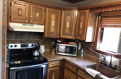 Lake Ariel Ski Chalet | Spacious 5 BR/3 BA Pocono Chalet game room in the Hideout
