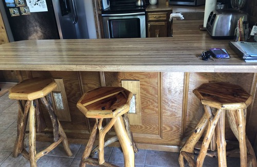 Lake Ariel Ski Chalet | Spacious 5 BR/3 BA Pocono Chalet game room in the Hideout