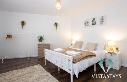 Belle Vue House | Spacious 5BDR House By Vista Stays Short Lets & Serviced Accommodation Manchester With Free WiFi, Parking & Netflix