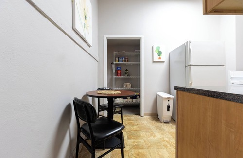 Central West End House | Spacious 5BR Retreat in Charming Central West End