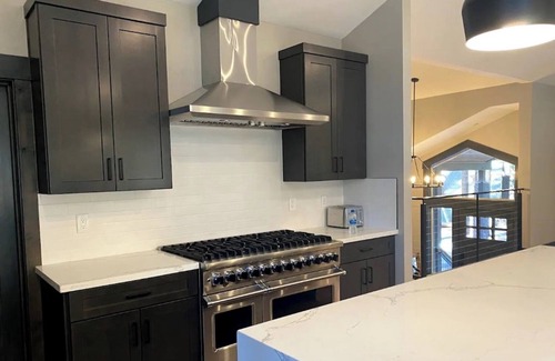 Black Bart House | Spacious 6-bedroom Newer house in lovely South Lake Tahoen30 day stays or longer