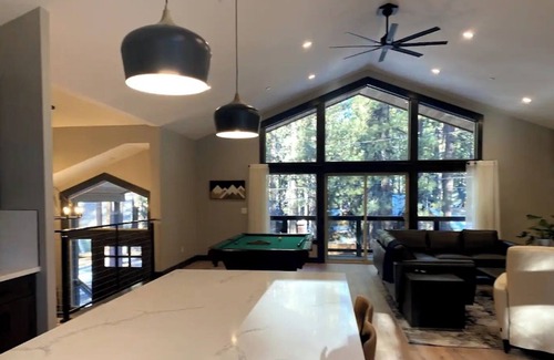 Black Bart House | Spacious 6-bedroom Newer house in lovely South Lake Tahoen30 day stays or longer