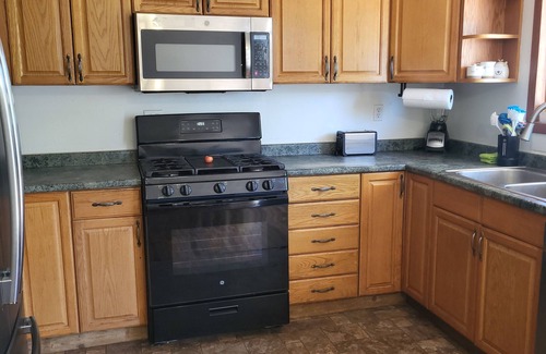 Laramie House | Spacious 6-bedroom Tree Area Getaway