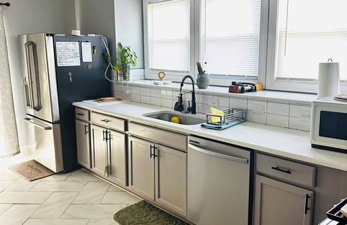 Fayetteville House | Spacious 6-bedroom and 4 bath house in charming Fayetteville