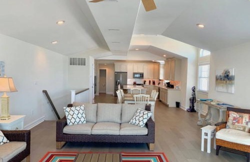 Sea Isle City Villa | Spacious 7-bedroom Beachfront Villa In Fantastic Sea Isle City With WiFi, AC