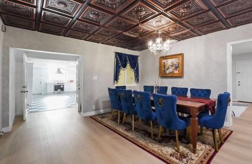 Southwest Anaheim House | Spacious 7-bedroom themed house ~10 min from Disney