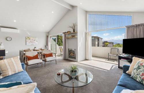 Wanaka Villa | Spacious Alpine View Resort