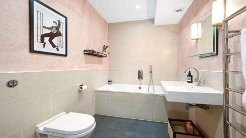 Maida Vale Apartment | Spacious and Bright 4 Bedroom Flat
