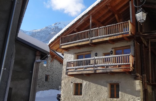 Villaroger Ski Chalet | Spacious and comfortable chalet for 13 people - connected to Arcs 2000 in 20 minutes