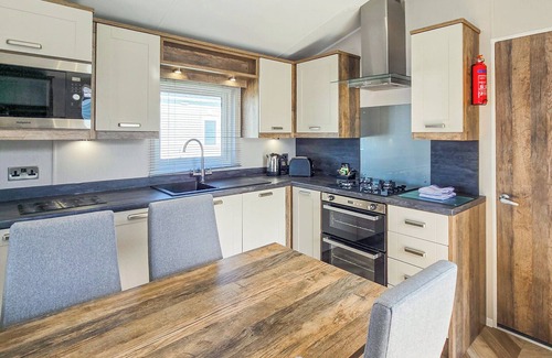 Lendalfoot House | Spacious and contemporary holiday home providing superb space and comfort.