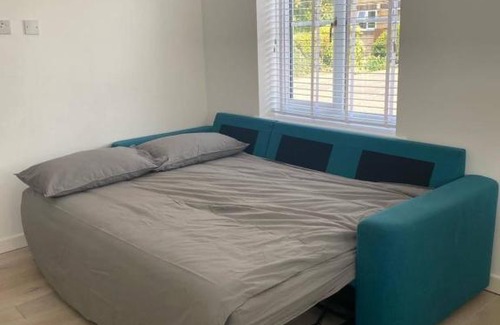 South Bermondsey Apartment | Spacious and Cosy 2 Bedroom Flat in Bermondsey