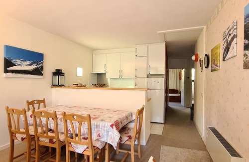 Flaine Apartment | Spacious and Cozy Apartment · Ski-In/Ski-Out · Free Unlimited WIFI