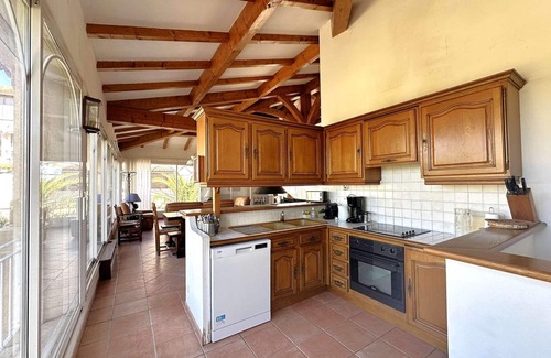 Toulon - Hyeres House | Spacious and familial house in front of the beach