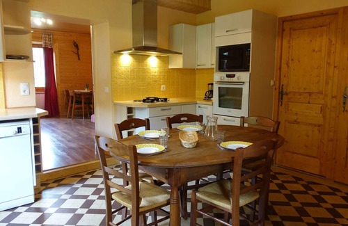 Beaufort Apartment | Spacious apartment in traditional chalet with balcony for 5 pers. in Arêches-Beaufort