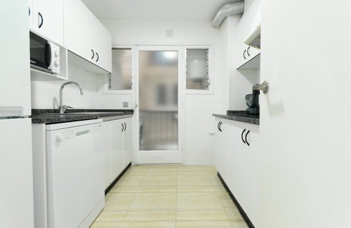 Lloret Town Center Apartment | Spacious apartment, with views, bright, renovated and in front on the beach!