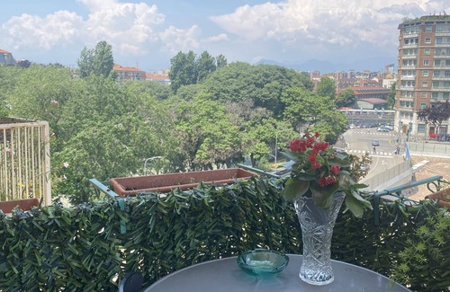 Aurora Apartment | Spacious apartment in Turin Center