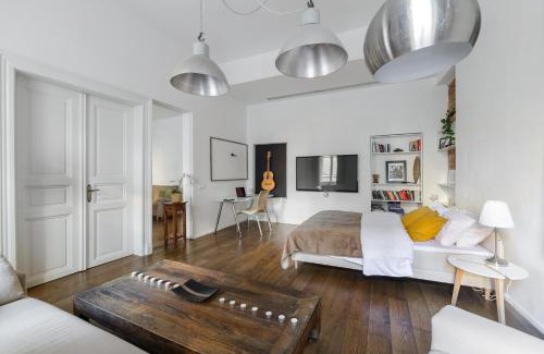 Nove Mesto Apartment | Spacious apartment near the park