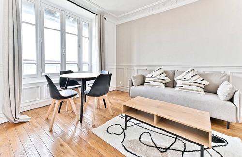 Puteaux Apartment | Spacious apartment View of Paris Boulogne