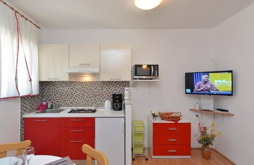 Mali Maj Apartment | Spacious apartment with garden