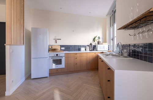 Downtown Angers Apartment | Spacious appartment in the heart of Angers - 6 PAX