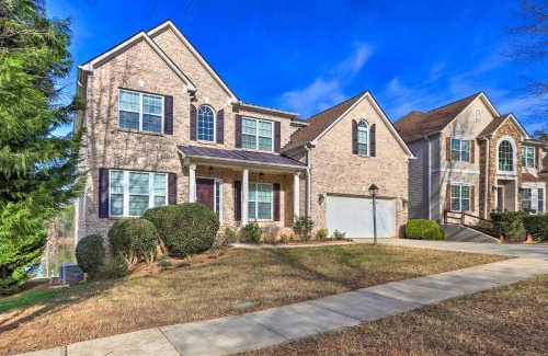Fairburn House | Spacious Atlanta Home with Deck and Seasonal Pool!