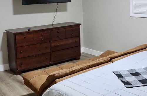 Kearns House | Spacious Basement apartment oasis- Independent entrance