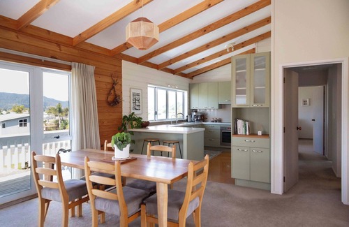 Tairua House | Spacious beach house retreat on Hornsea. A short walk to town, estuary & beach.