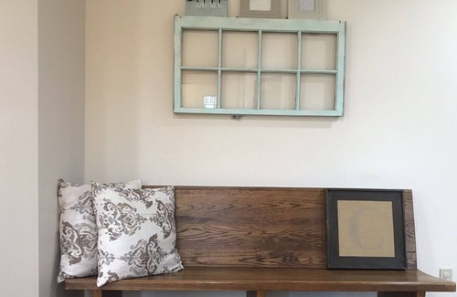 Weeks Mills House | Spacious Beautiful Home - 5 min from the lake!