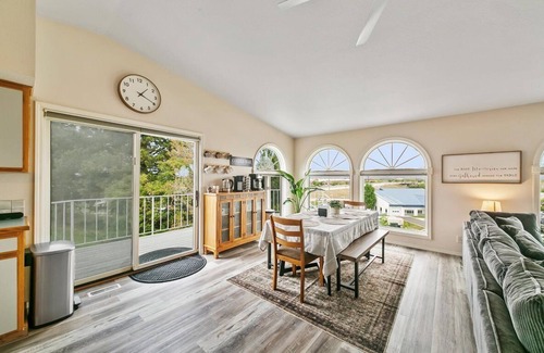 Franklin - Randolph House | Spacious Boise Retreat - 3BR Bright Home