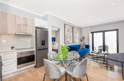 Greater Johannesburg Metropolitan Area Apartment | Spacious | Brand New | 2 Bed | Rosebank
