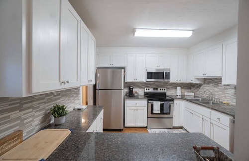 Montgomery House | ⭐️⭐️⭐️Spacious Capitol City Charmer near Downtown!⭐️⭐️⭐️