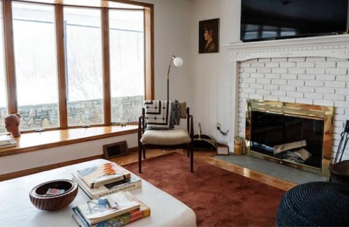 Roscoe House | Spacious Catskills Farmhouse w/Private Pond