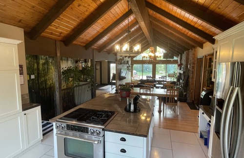 Parkland County Ski Chalet | Spacious Chalet with hot tub 5 mins from beach -sleeps 14