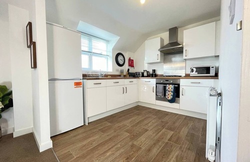 Selly Oak House | Spacious Chic Urban Retreat in Birmingham