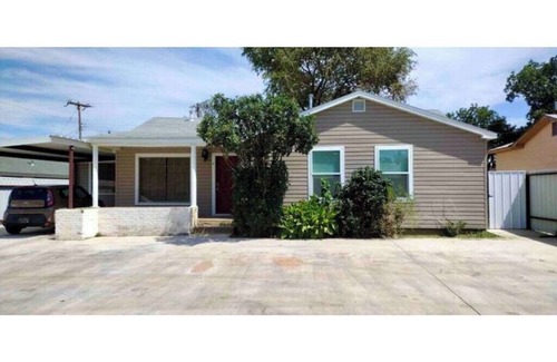 Lubbock House | Spacious, Clean, Fresh 4BR/3BA Unit A - 6 beds