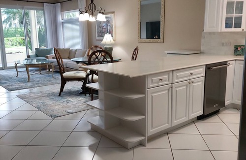 Seven Mile Beach Condo | Spacious Condo, Newly decorated, Just Walk Out the Door onto 7 Mile Beach